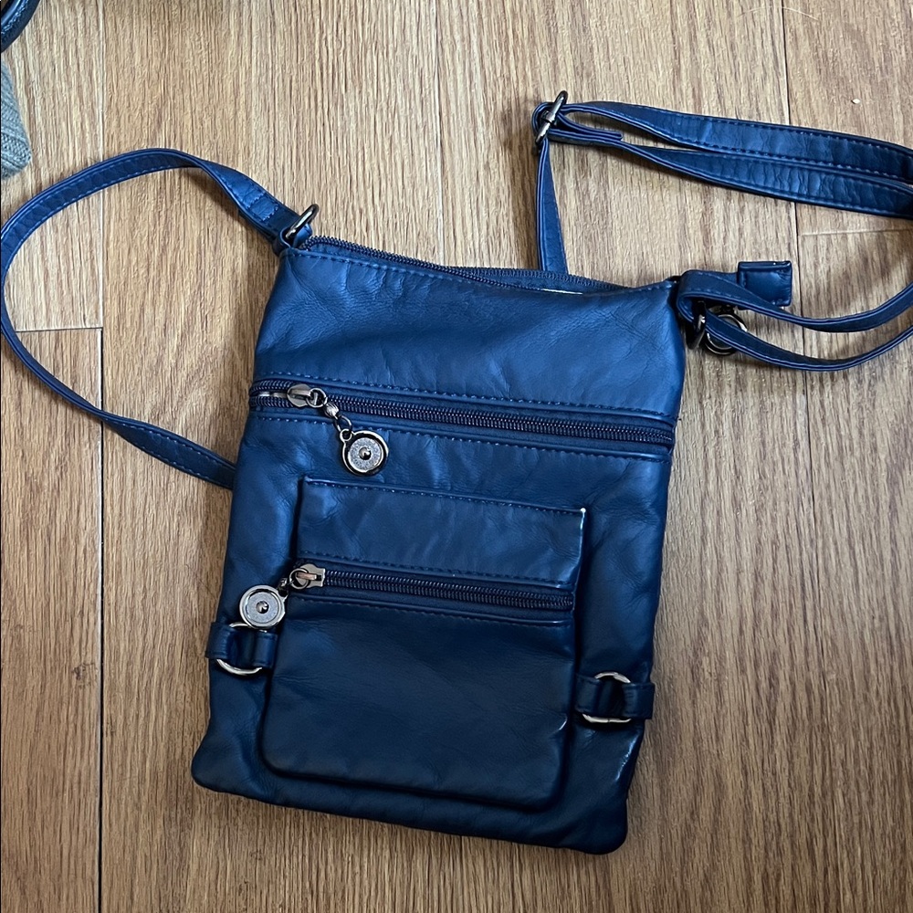 ✨FWP✨Small Navy Blue Crossbody Bag